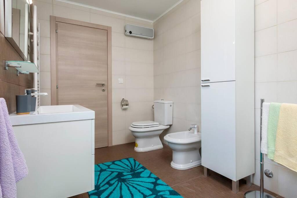 Predivan Novouredeni Apartman U Blizini Mora Баньоле Екстер'єр фото