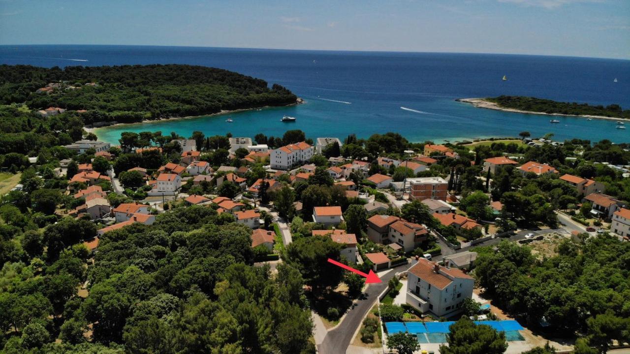 Predivan Novouredeni Apartman U Blizini Mora Баньоле Екстер'єр фото